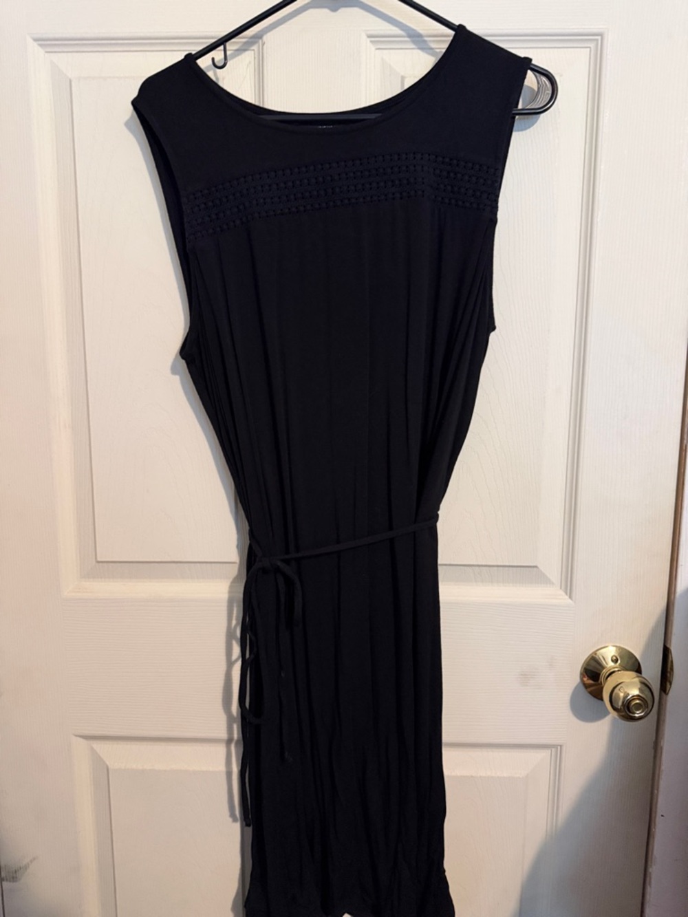 Apt. 9 Black Sleeveless Midi Dress with Tie Waist
